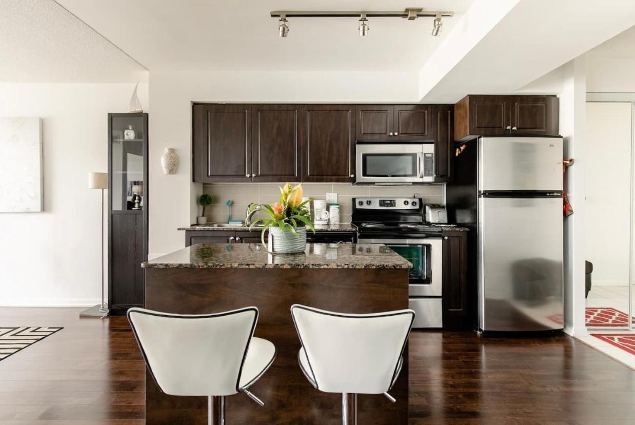 Apartmán Downtown Toronto+Free Parking+Cn Tower View Exteriér fotografie